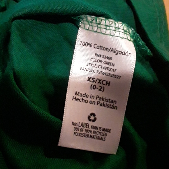 NWT -- GRANDMA  CHRISTMAS  TEE ( SIZE  XS) - Picture 4 of 5